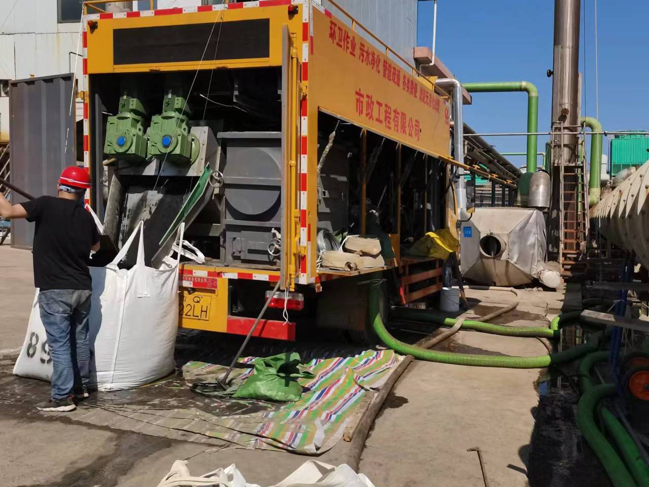 砀山淤泥压干处理